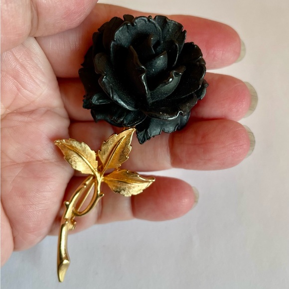 Vintage Signed Accessocraft NYC Black Rose Brooch - Picture 5 of 8